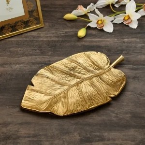 Medium golden leaf centrepiece