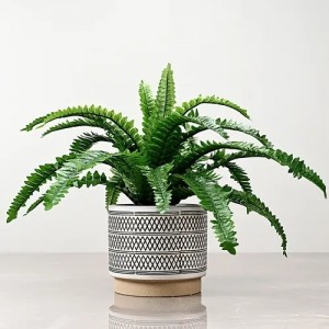 Medium ivory ceramic vase